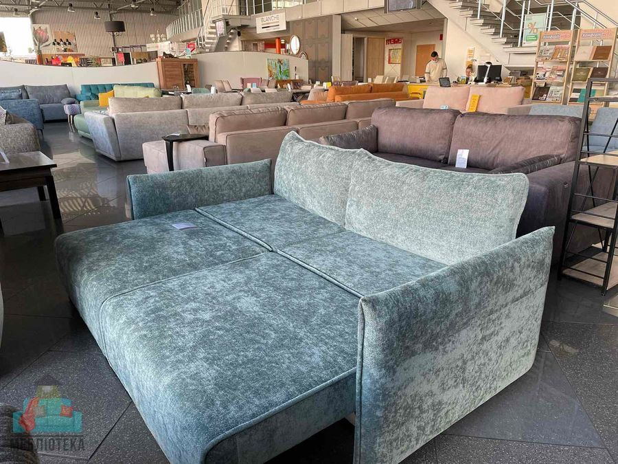 Прямий диван Сван