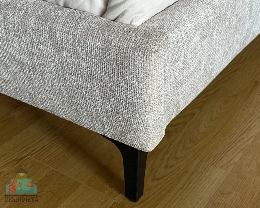 Лесса ліжко